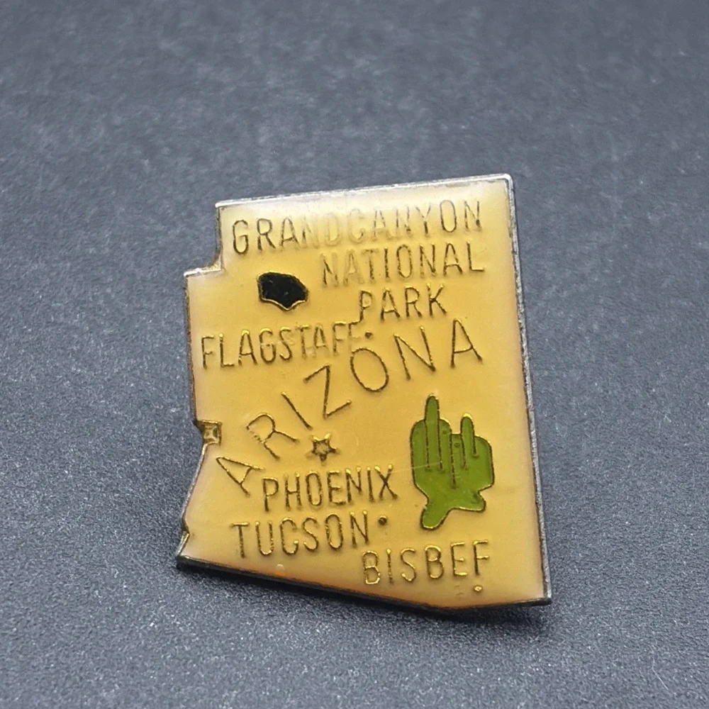 Arizona State Outline Flagstaff Phoenix‎ Tucson Lapel Hat Pin